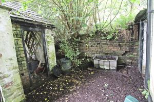 Rear Courtyard/Gardens- click for photo gallery